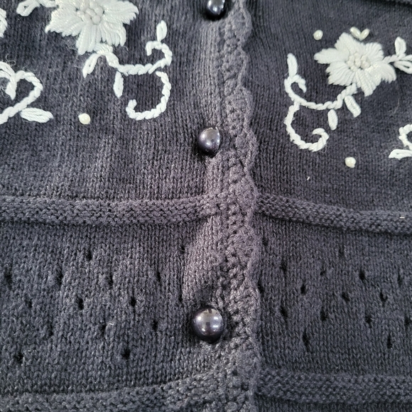 Worthington Vintage Knit Sweater Top M Petite Pearl Collar Granny Embroidered - Picture 6 of 10